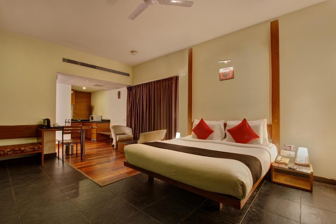 Capital O 16165 Cartier Hotel Bangalore Quarto foto
